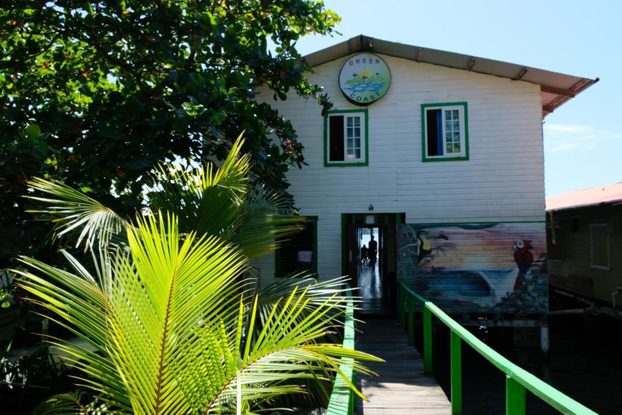 Hostal Green Coast Carenero Island Buitenkant foto